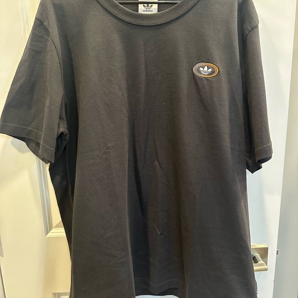 Adidas Men's Black Tee size XL with Logo